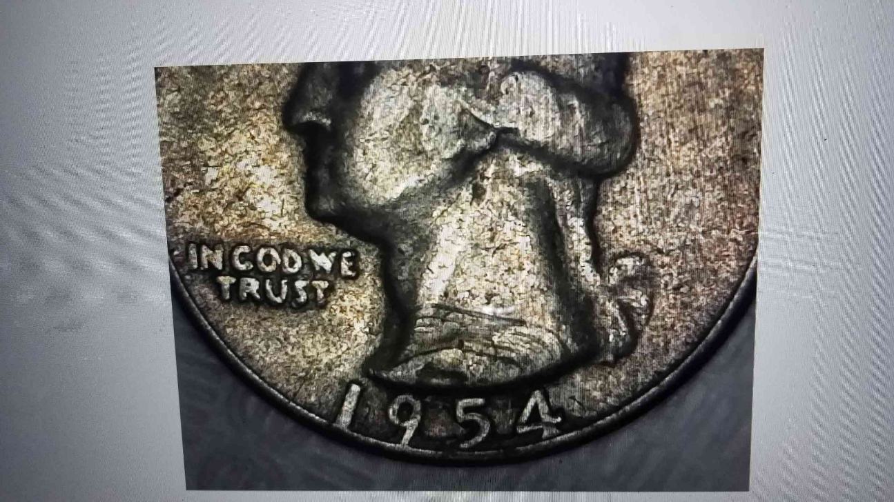 Does-The-Eagle-On-My-1954-D-Washington-Quarter-Have-Two-Eyes?