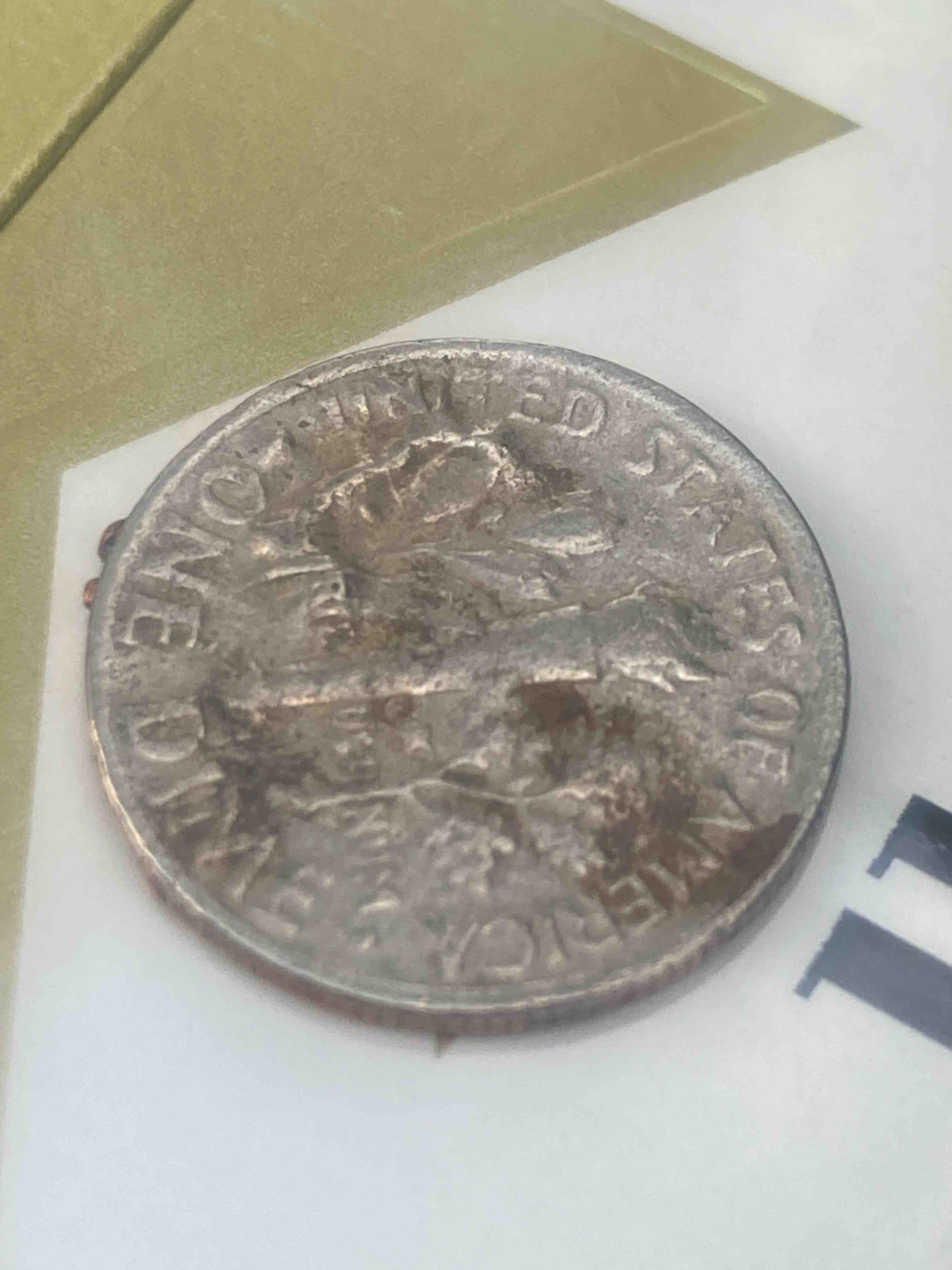 Ok,-Trying-Again;-1987-Dime-With-Indentation-On-Both-Sides.
