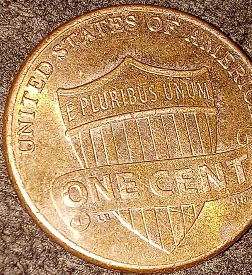 2013-Lincoln-Cent-With.-Unknown-Marks.-Help-Identifying?