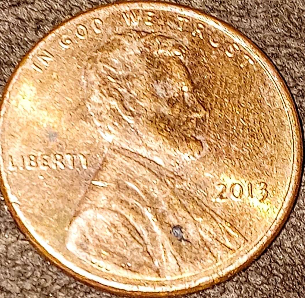 2013-Lincoln-Cent-With.-Unknown-Marks.-Help-Identifying?