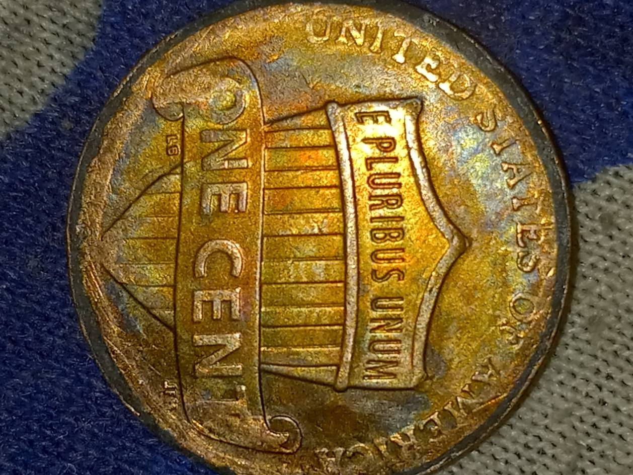 2012-Lincoln-Shield-Cent,-Strange-Issue.