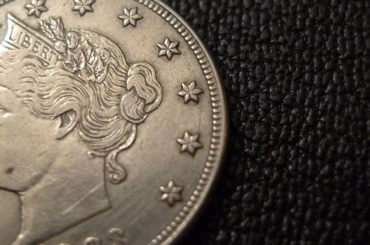 Post-A-Coin-Or-Medal-With-A-Die-Crack!