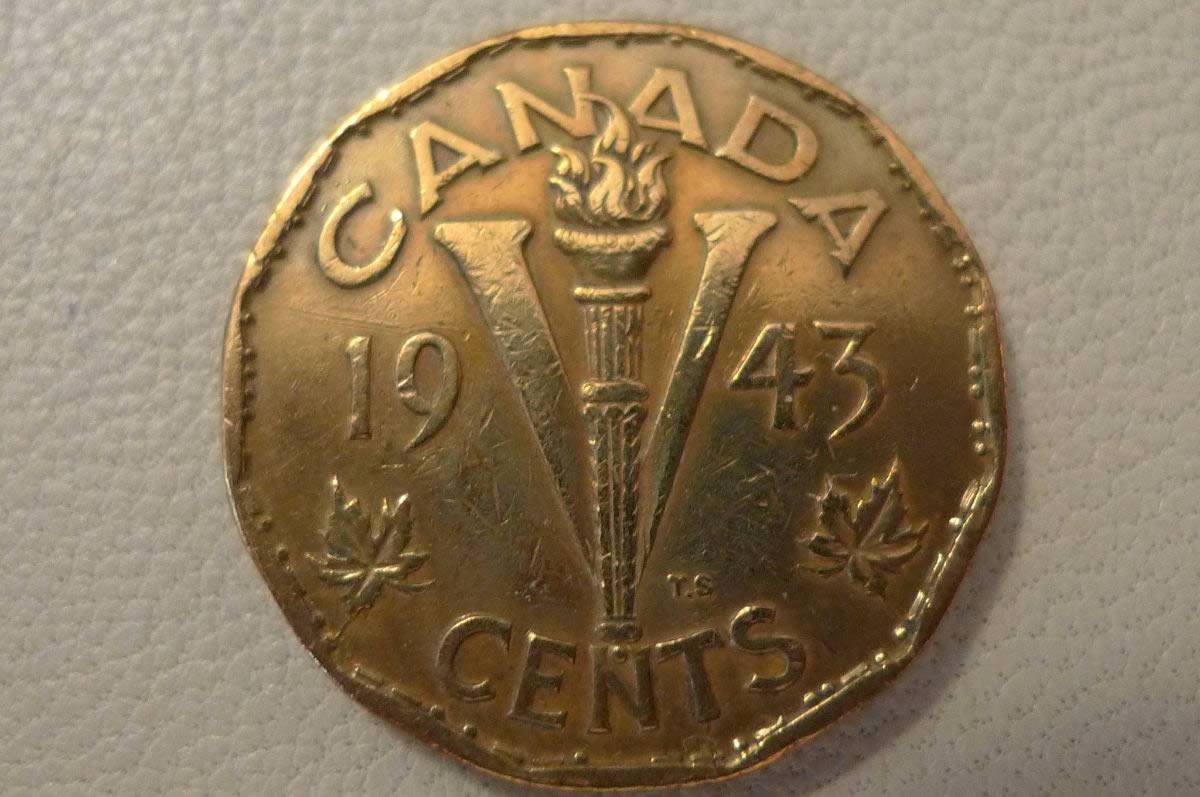 Post-A-Coin-Or-Medal-With-A-Die-Crack!