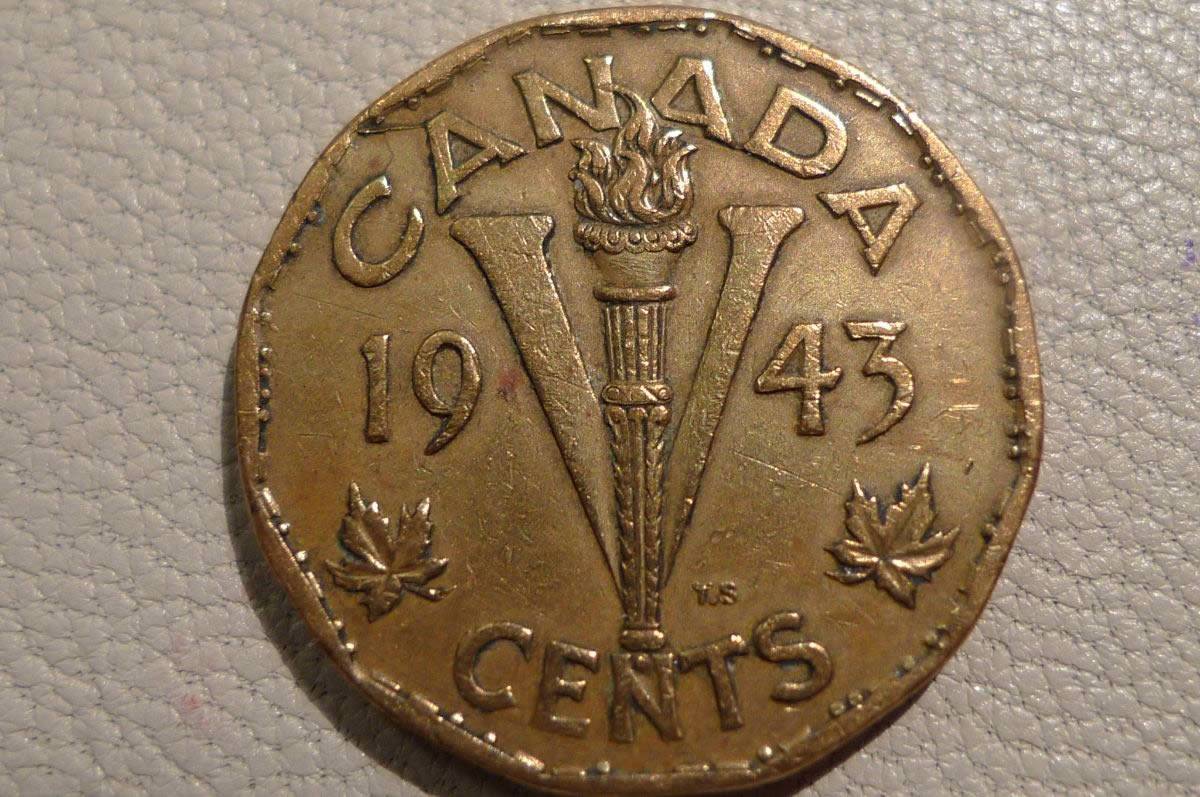 1943-Canada-,5-Cents--Tombac,.what-Have-We-Here?