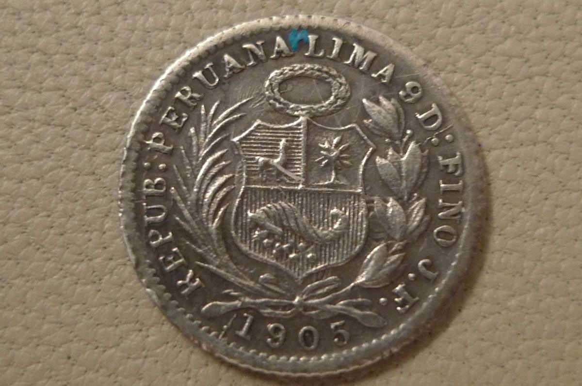 Post-A-Coin-Or-Medal-With-A-Die-Crack!