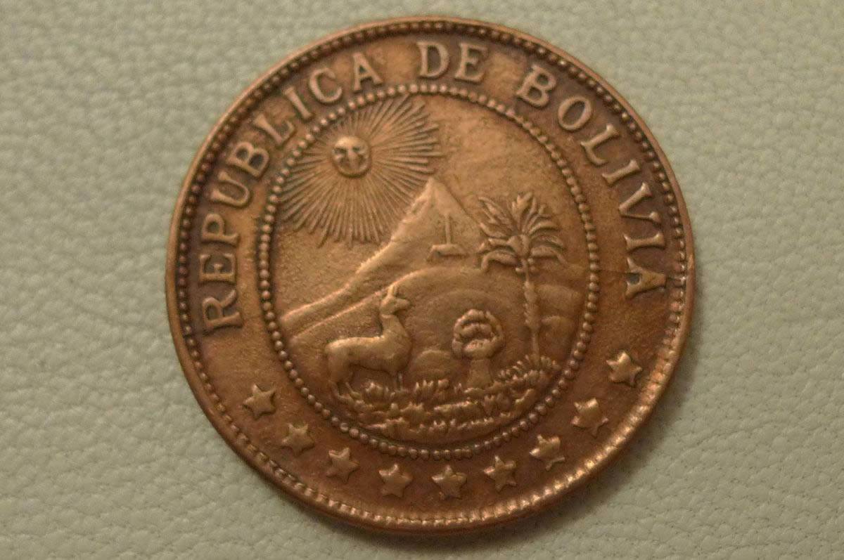 Post-A-Coin-Or-Medal-With-A-Die-Crack!