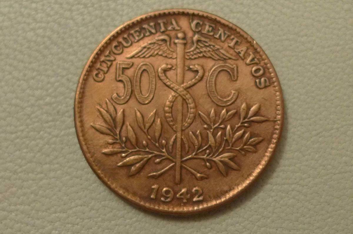 Post-A-Coin-Or-Medal-With-A-Die-Crack!