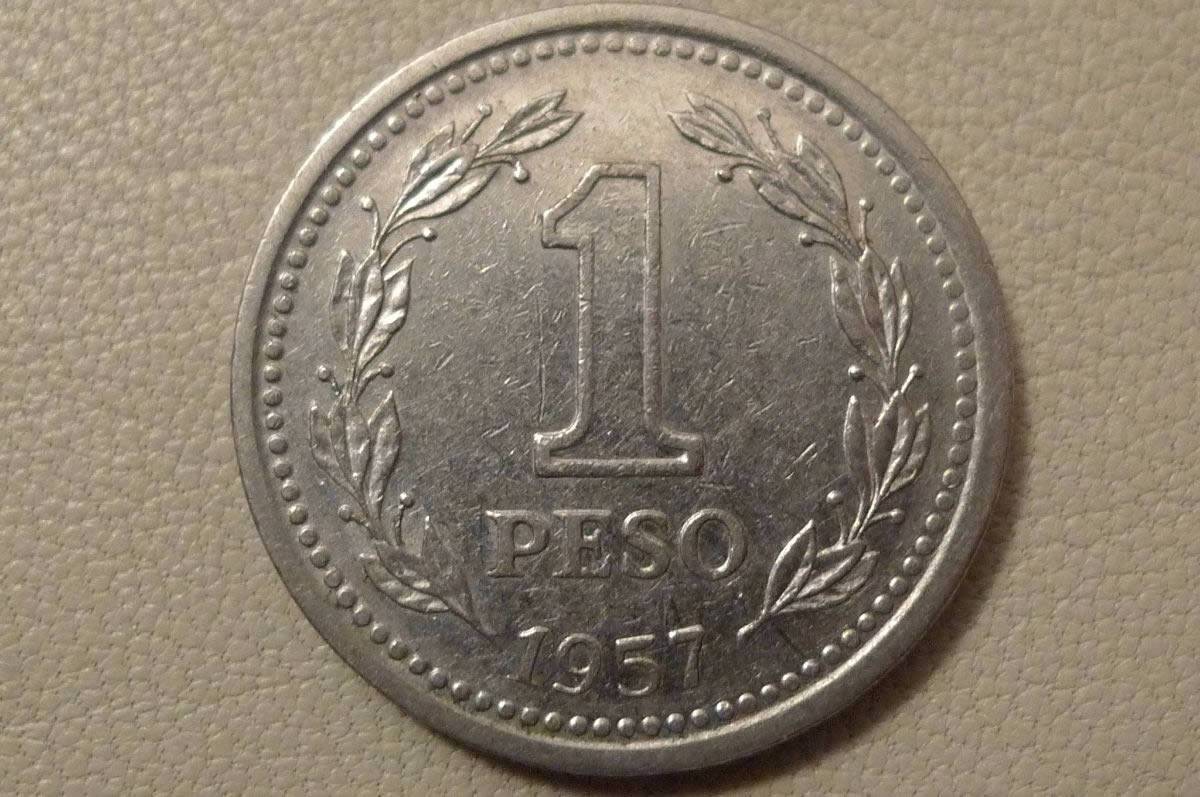 Post-A-Coin-Or-Medal-With-A-Die-Crack!