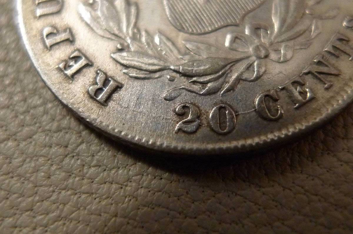 Post-A-Coin-Or-Medal-With-A-Die-Crack!