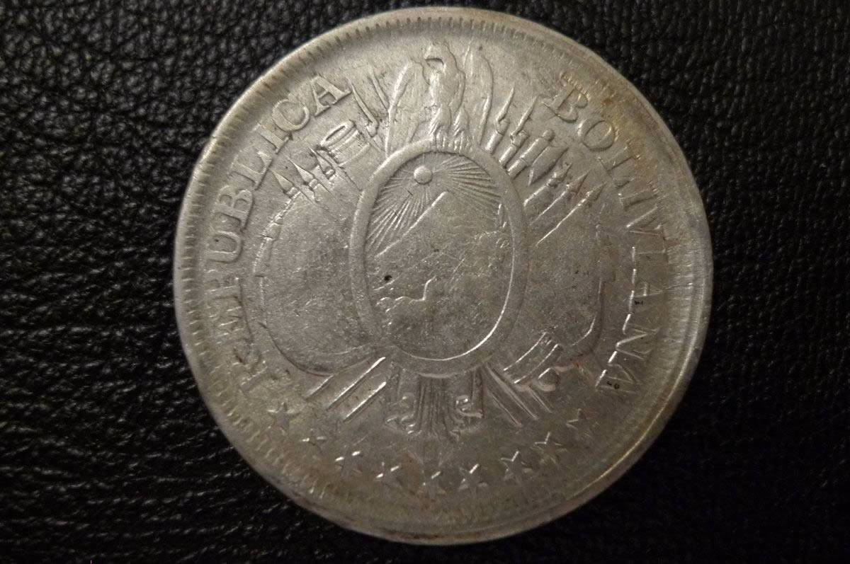Post-A-Coin-Or-Medal-With-A-Die-Crack!