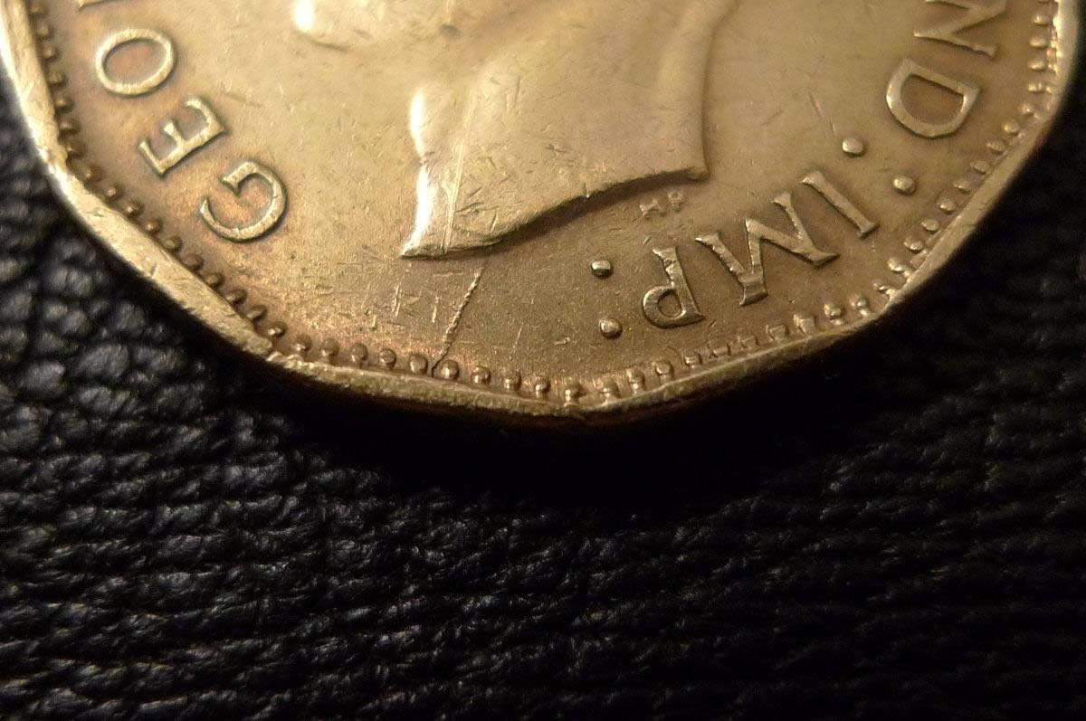 Post-A-Coin-Or-Medal-With-A-Die-Crack!