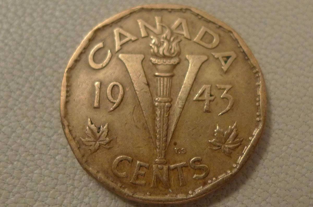 Post-A-Coin-Or-Medal-With-A-Die-Crack!