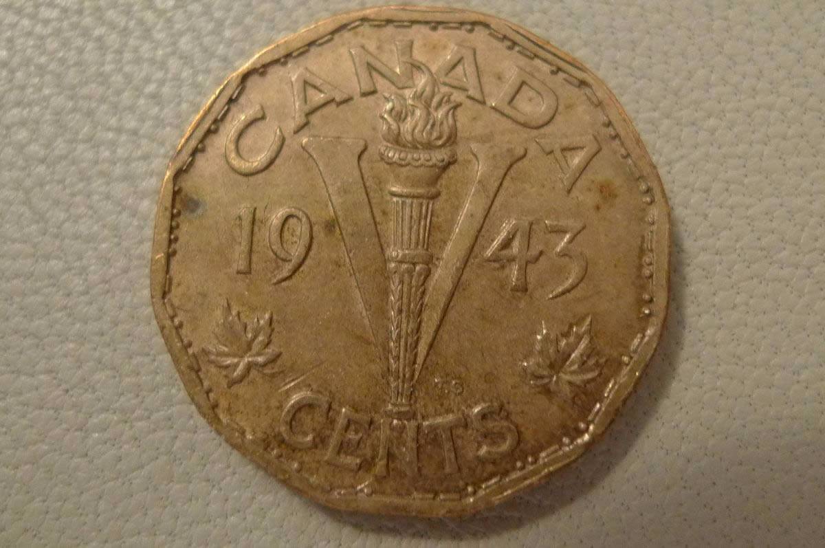 Post-A-Coin-Or-Medal-With-A-Die-Crack!