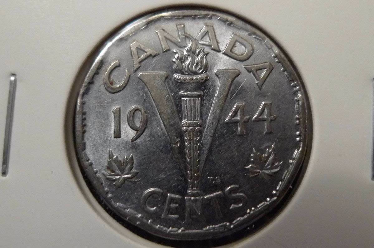 Post-A-Coin-Or-Medal-With-A-Die-Crack!