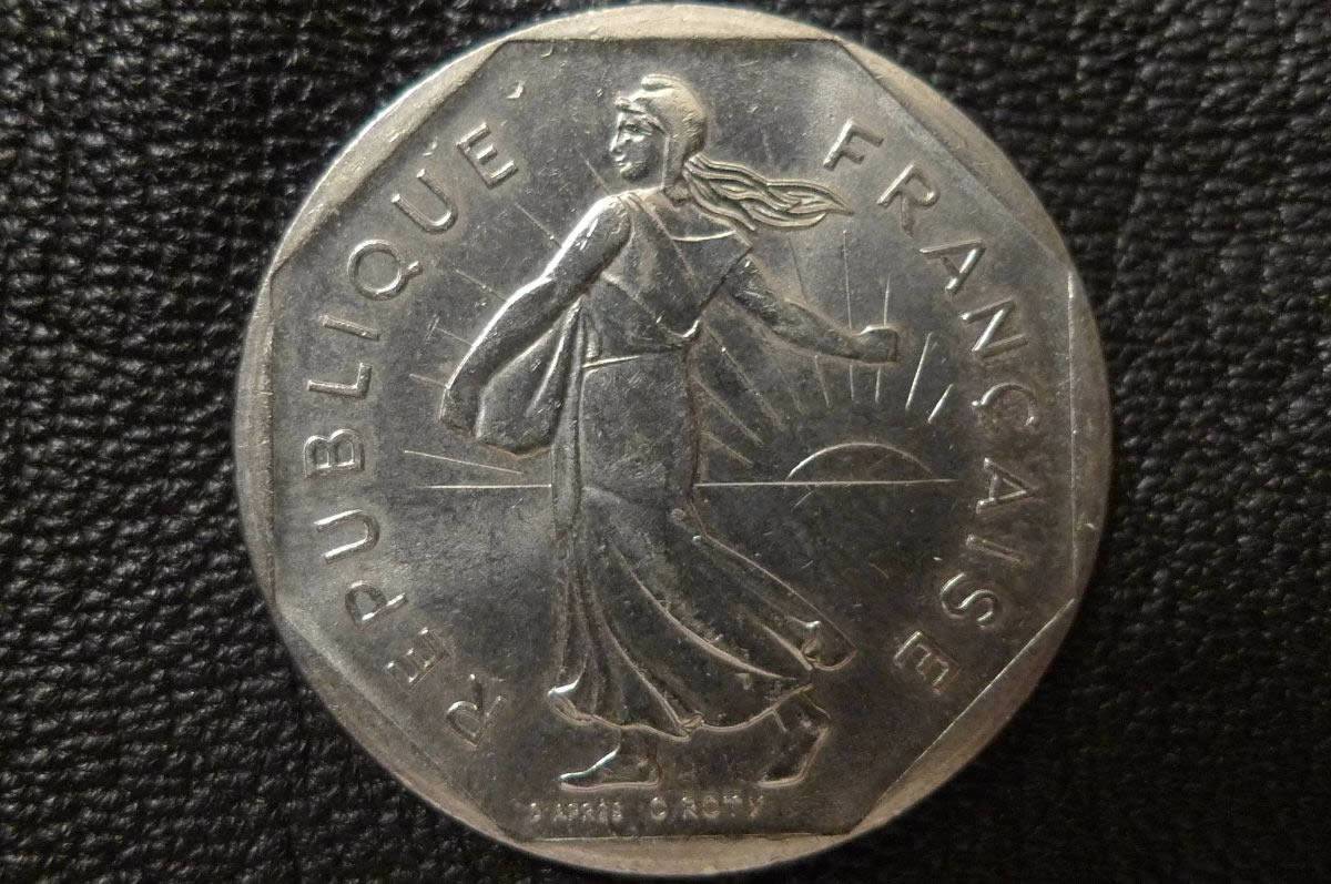 Show-Your-Coins-With-Different-Edges