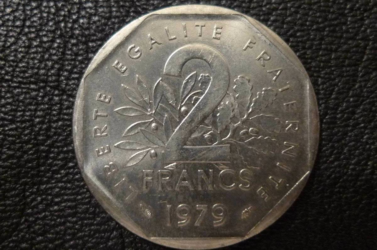 Show-Your-Coins-With-Different-Edges