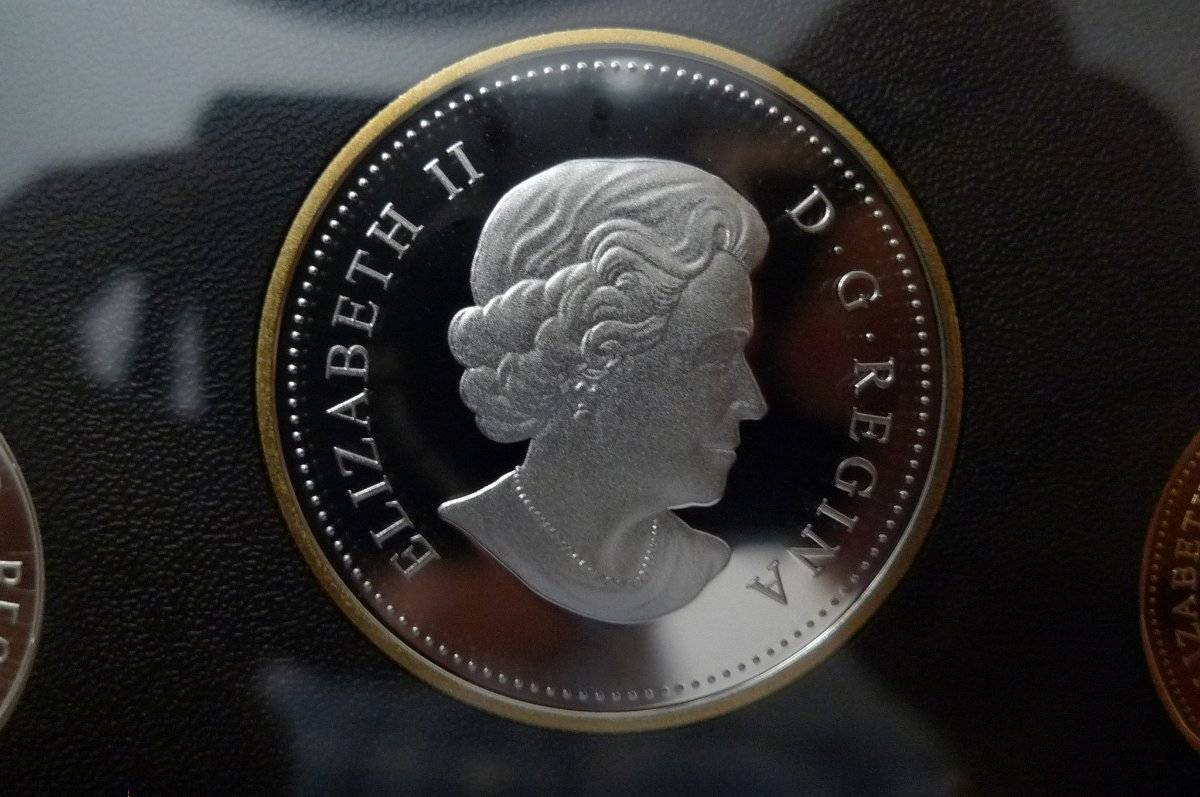 Show-Your-Coins-With-Different-Edges