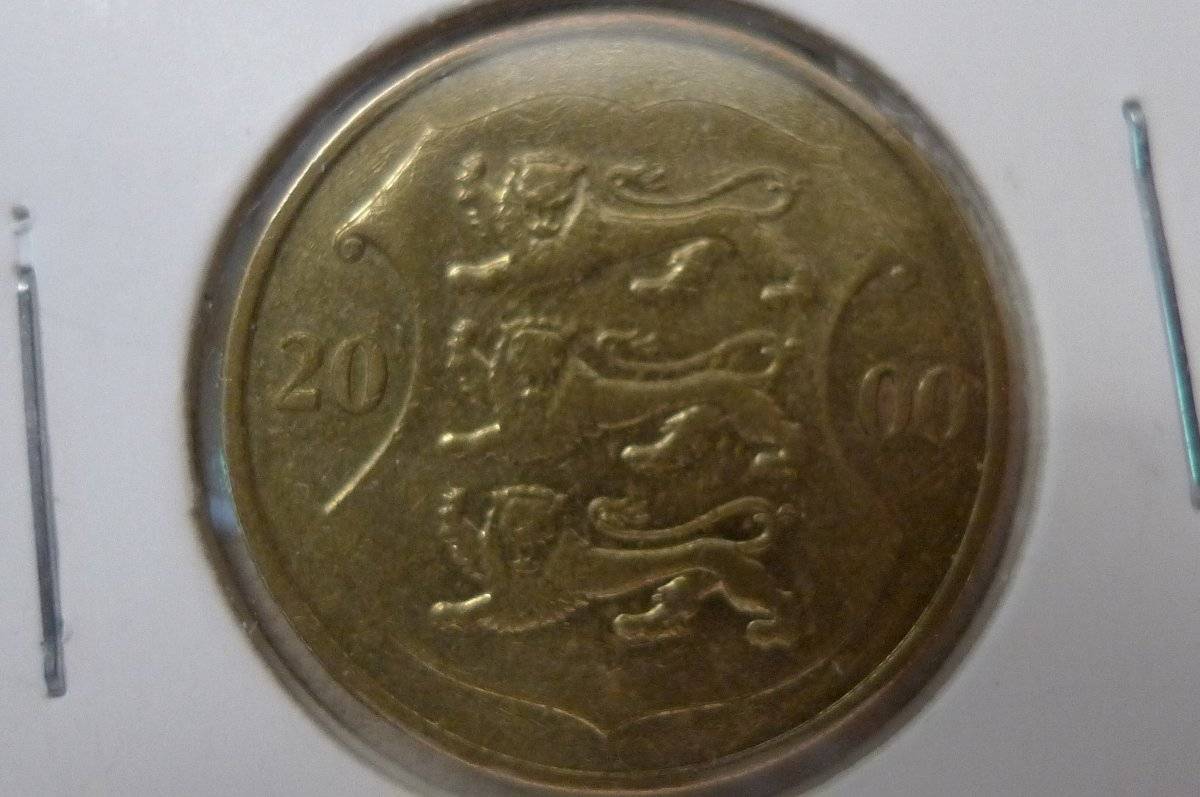 Around-The-World-With-Coins---A-Coin-Geography-Game