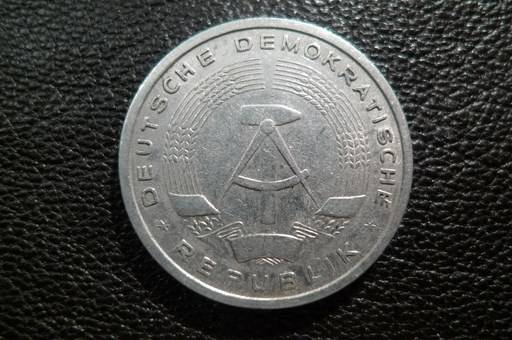 Around-The-World-With-Coins---A-Coin-Geography-Game