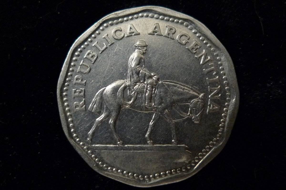 Around-The-World-With-Coins---A-Coin-Geography-Game