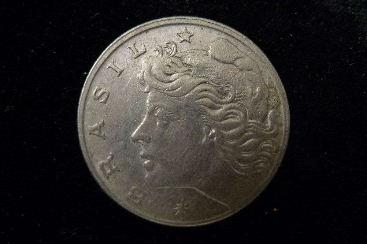 Around-The-World-With-Coins---A-Coin-Geography-Game
