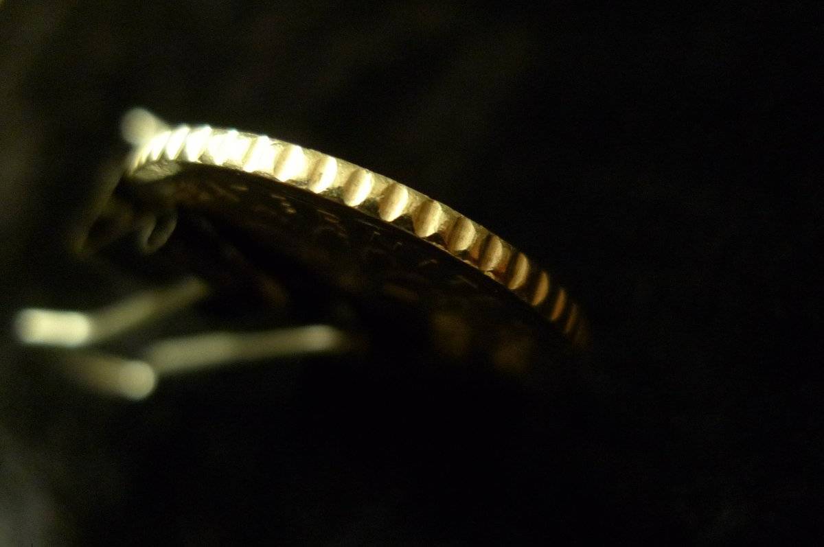 Show-Your-Coins-With-Different-Edges