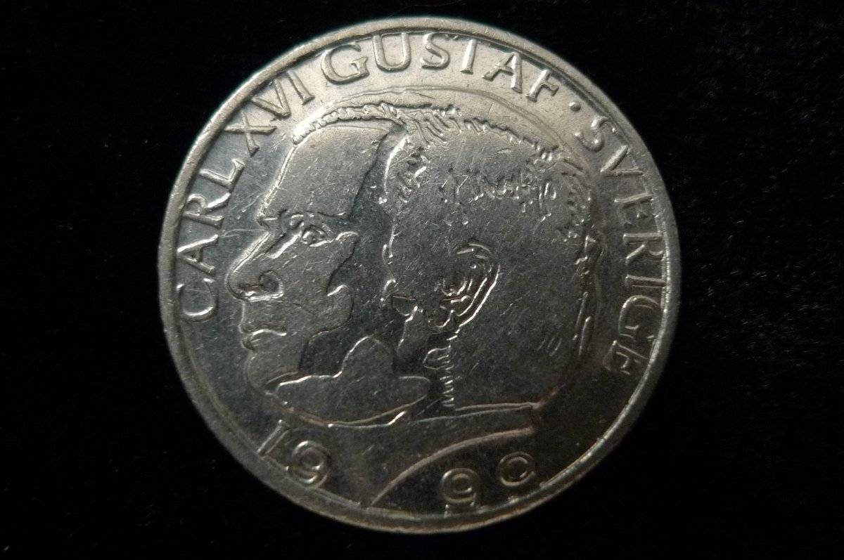 Around-The-World-With-Coins---A-Coin-Geography-Game