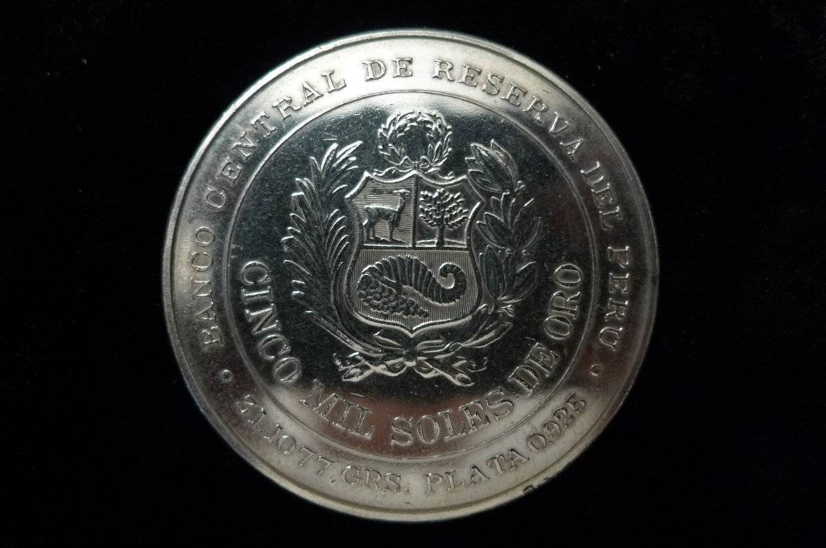 Post-A-Coin-Or-Medal-Devoted-To-A-Military-Subject