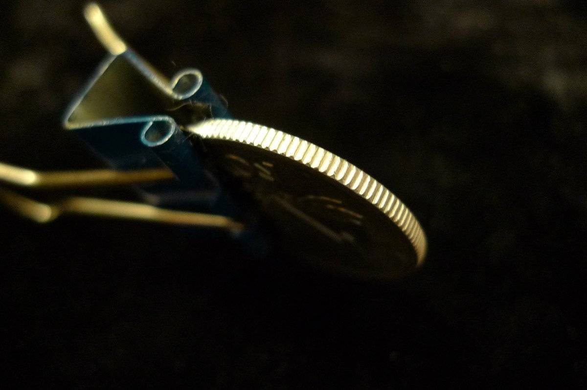 Show-Your-Coins-With-Different-Edges