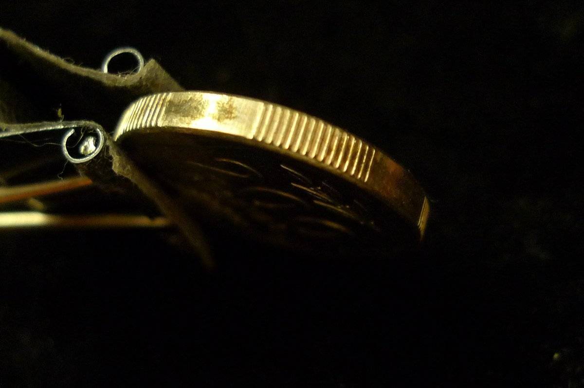 Show-Your-Coins-With-Different-Edges