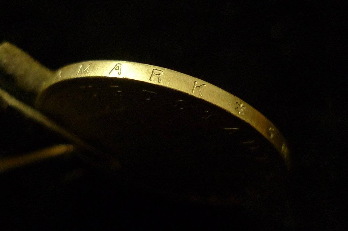 Show-Your-Coins-With-Different-Edges