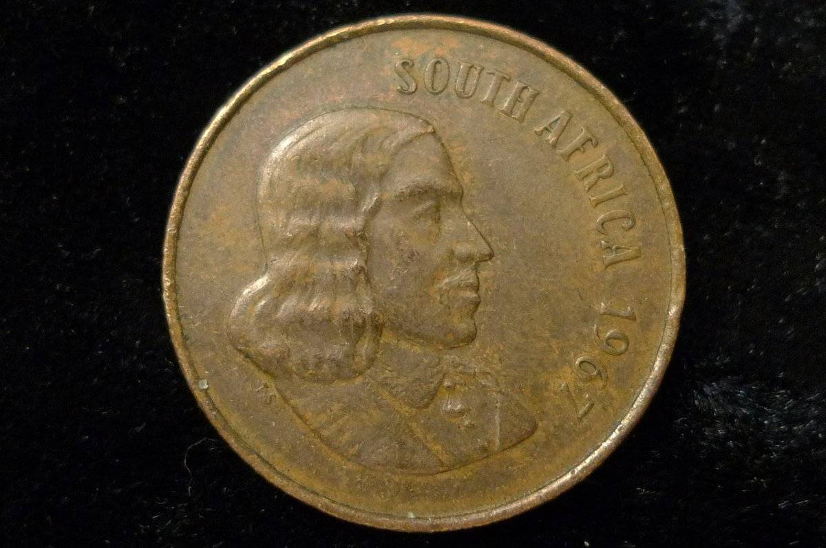 Around-The-World-With-Coins---A-Coin-Geography-Game