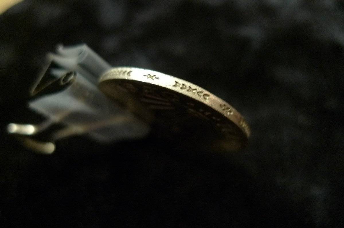 Show-Your-Coins-With-Different-Edges