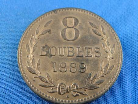Post-Your-Coins-With-Coats-Of-Arms,-Shields,-Crests,-Crowns,--Etc.