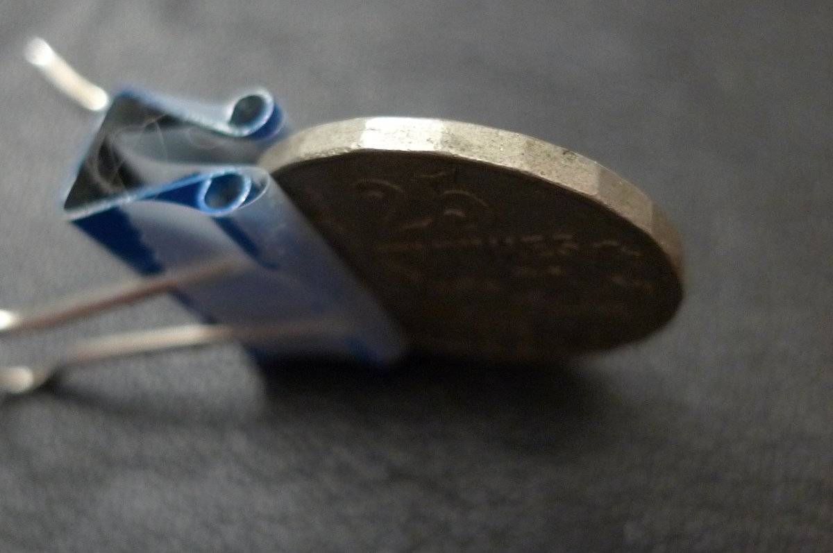 Show-Your-Coins-With-Different-Edges