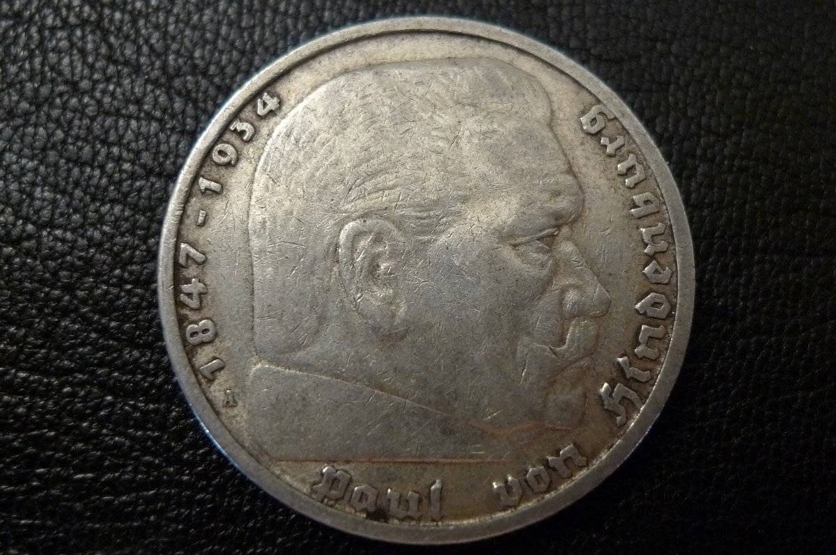 Show-Your-Coins-With-Different-Edges