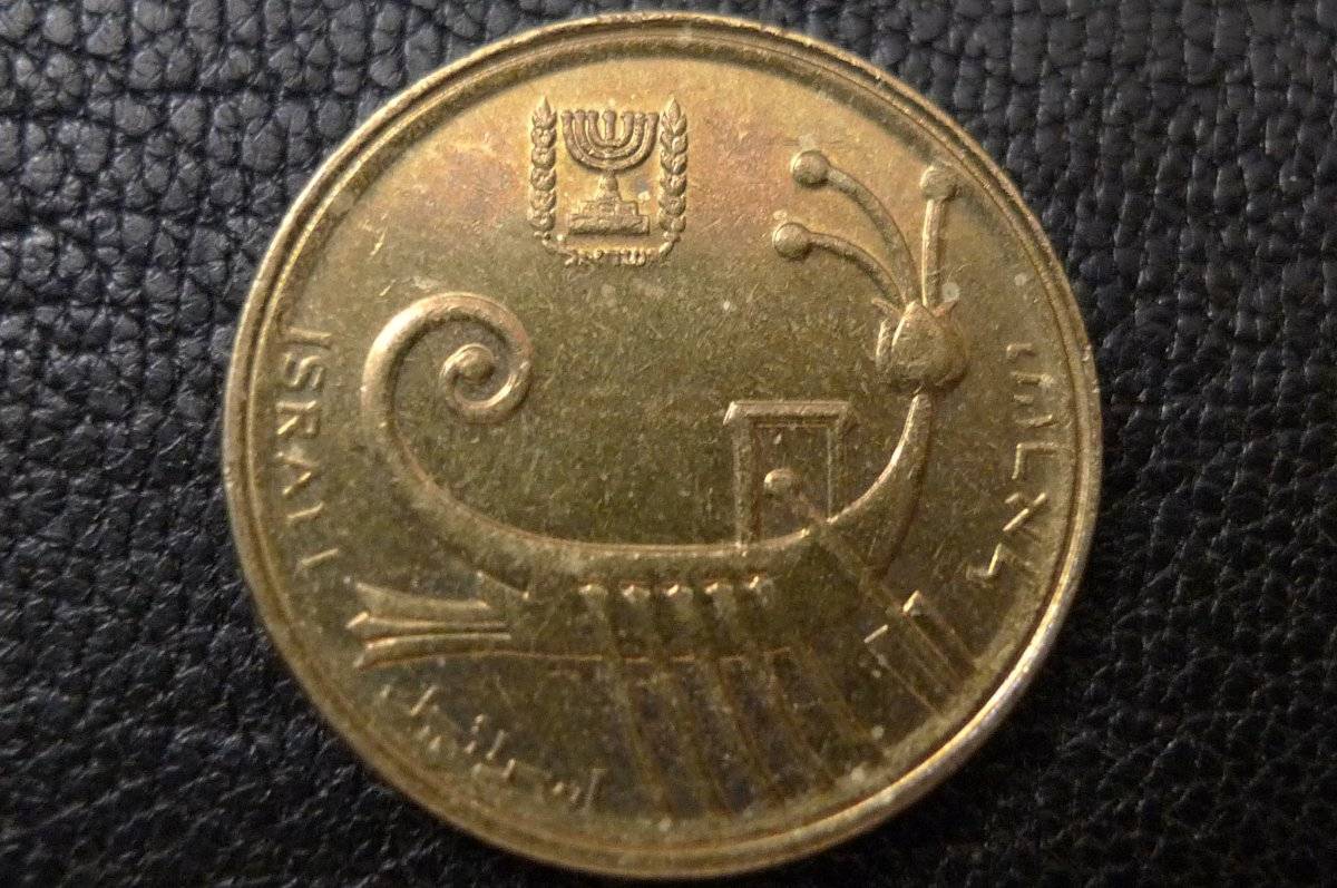Post-Your-Coins-Depicting-Sailing-Ships
