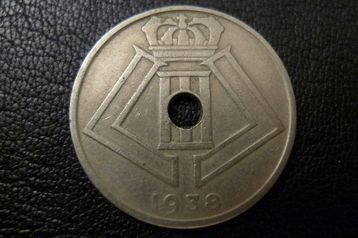 Post-Your-Coins-With-Center-Holes