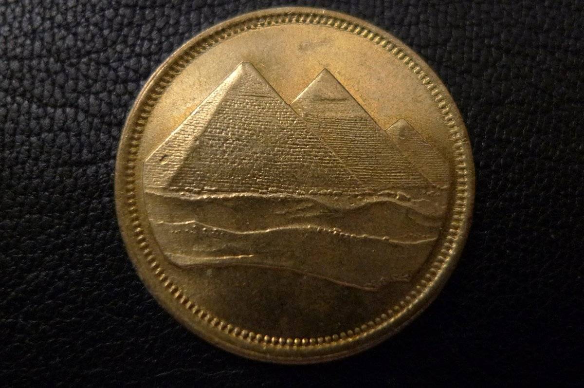 Around-The-World-With-Coins---A-Coin-Geography-Game