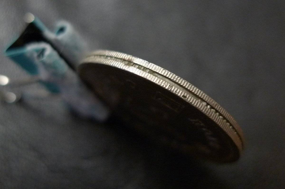 Show-Your-Coins-With-Different-Edges