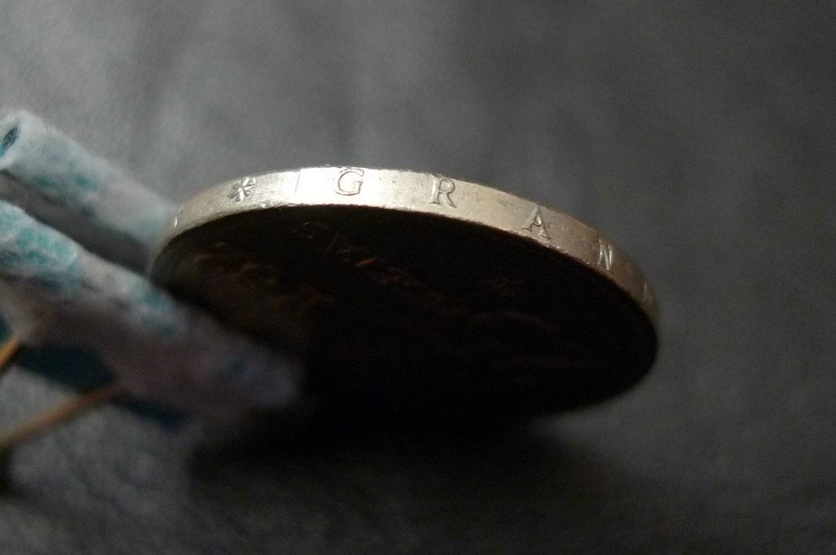 Show-Your-Coins-With-Different-Edges