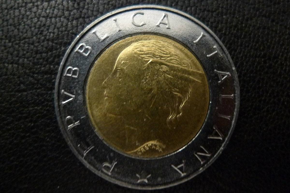 Show-Your-Coins-With-Different-Edges