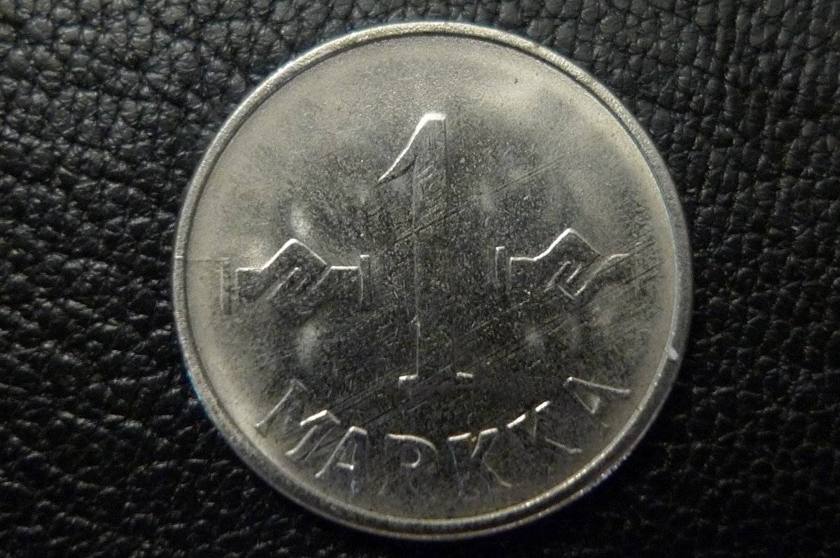 Around-The-World-With-Coins---A-Coin-Geography-Game