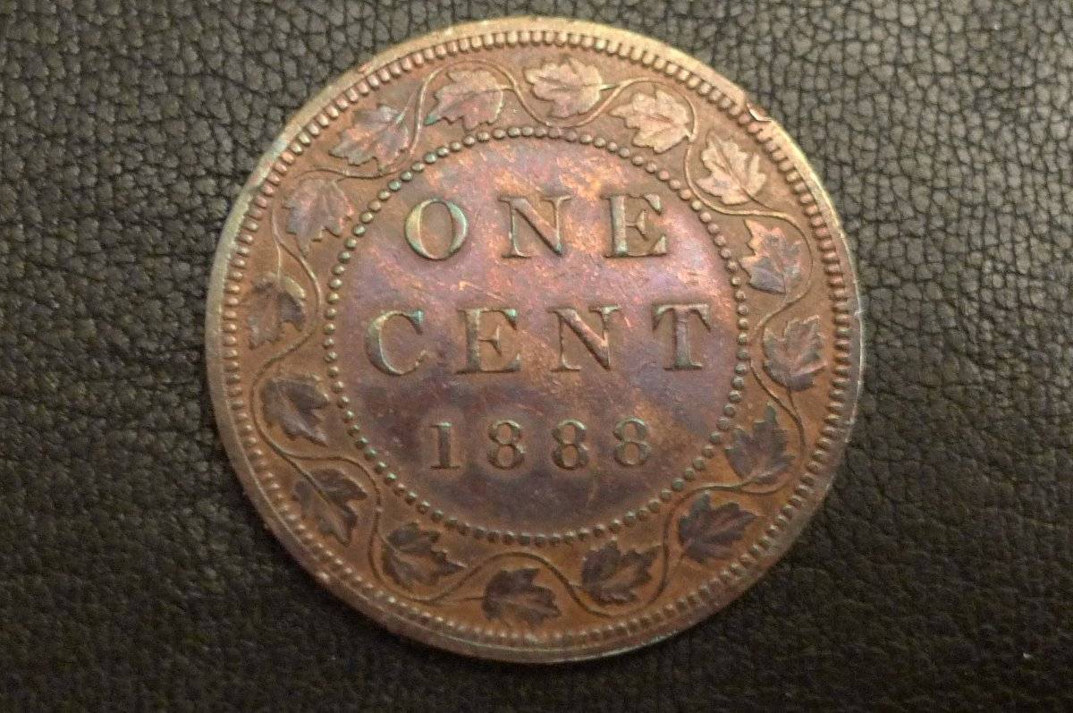 Around-The-World-With-Coins---A-Coin-Geography-Game