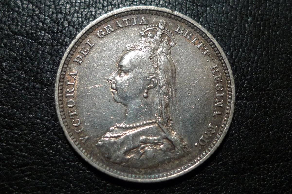 Post-Your-Coins-With-Coats-Of-Arms,-Shields,-Crests,-Crowns,--Etc.