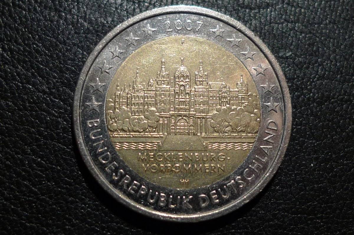 Post-Your-Coins-With-A-Castle