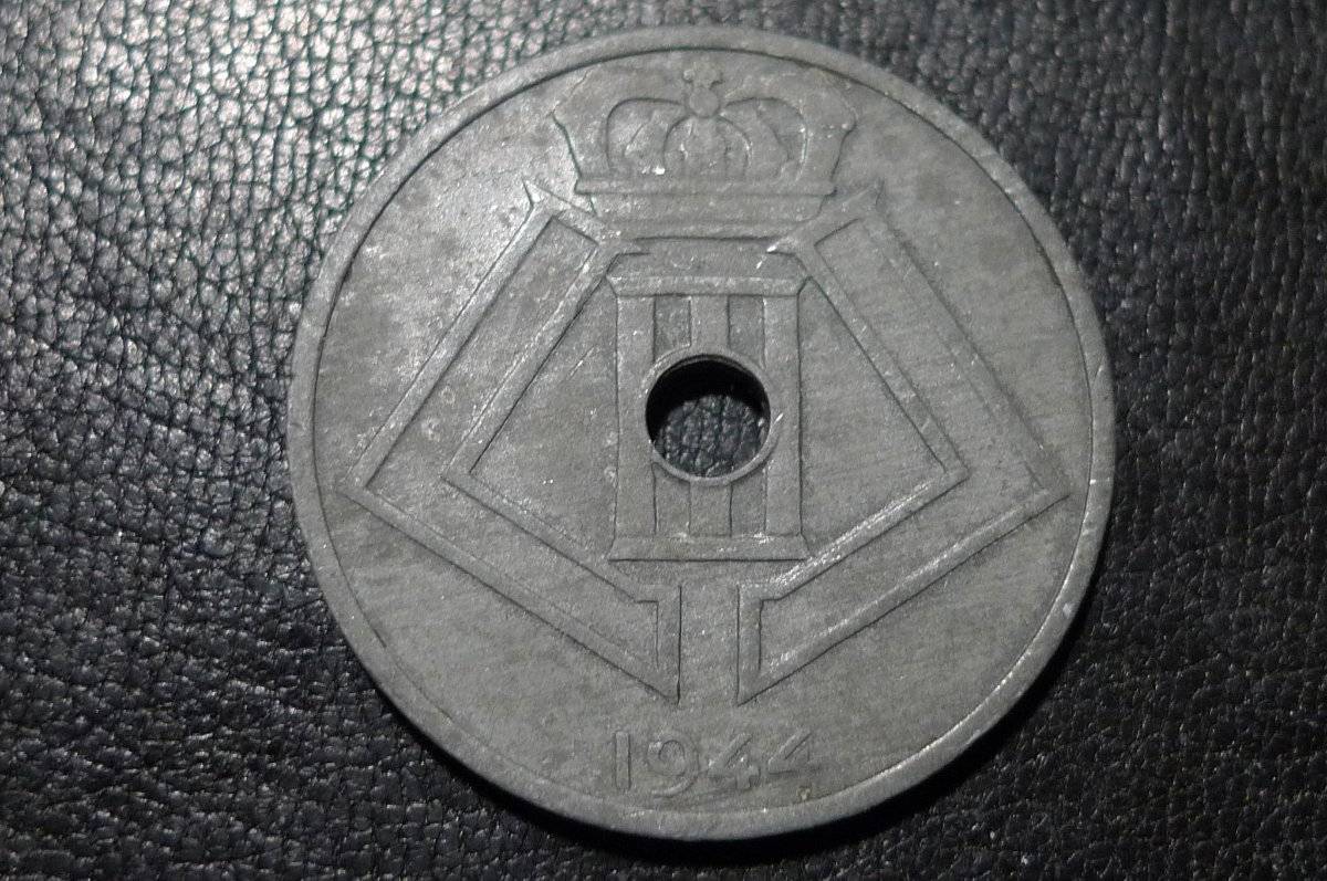 Post-Your-Coins-With-Center-Holes
