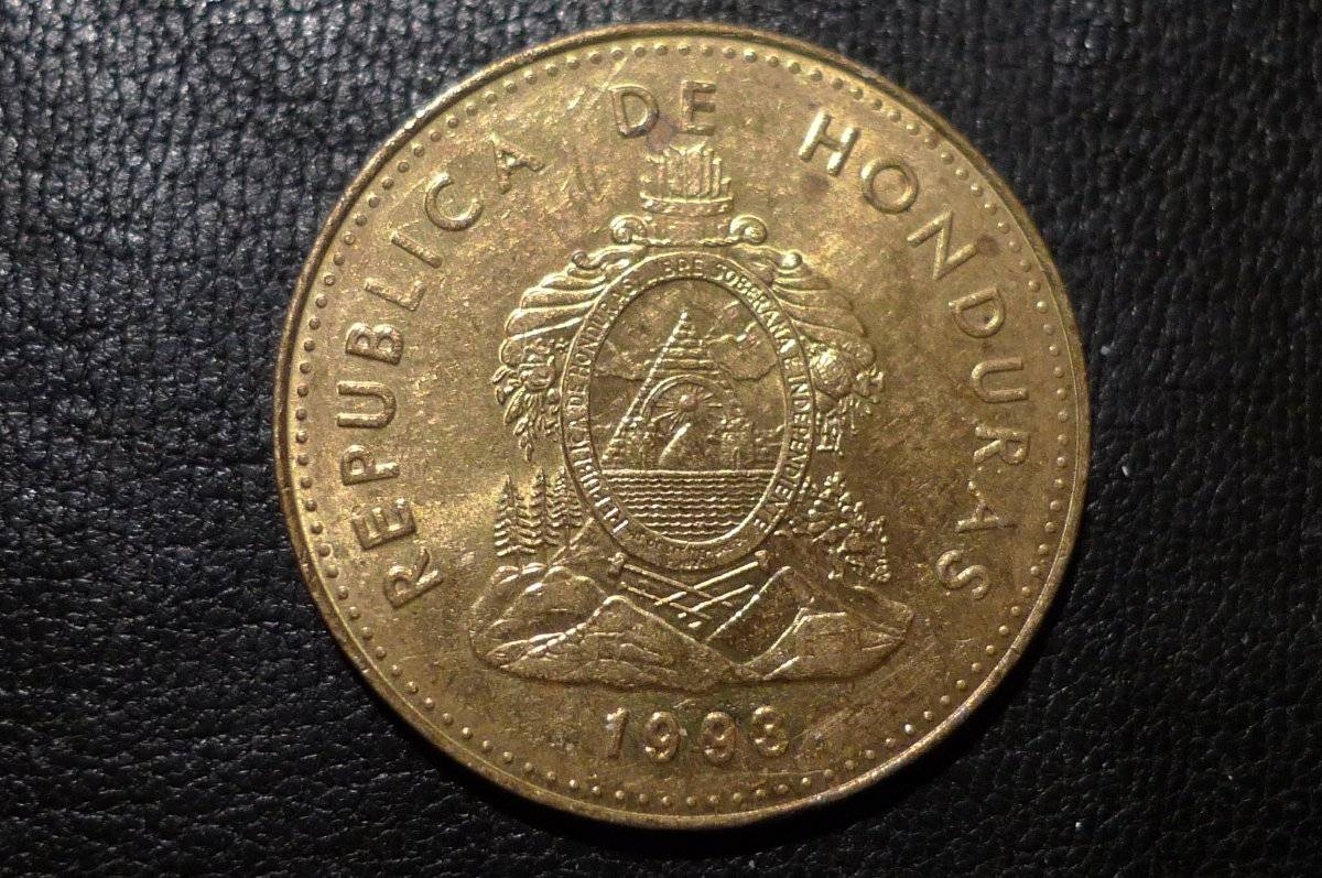 Post-Your-Coins-With-Coats-Of-Arms,-Shields,-Crests,-Crowns,--Etc.
