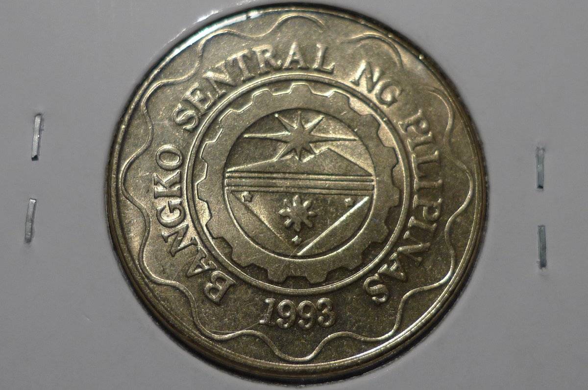 Around-The-World-With-Coins---A-Coin-Geography-Game