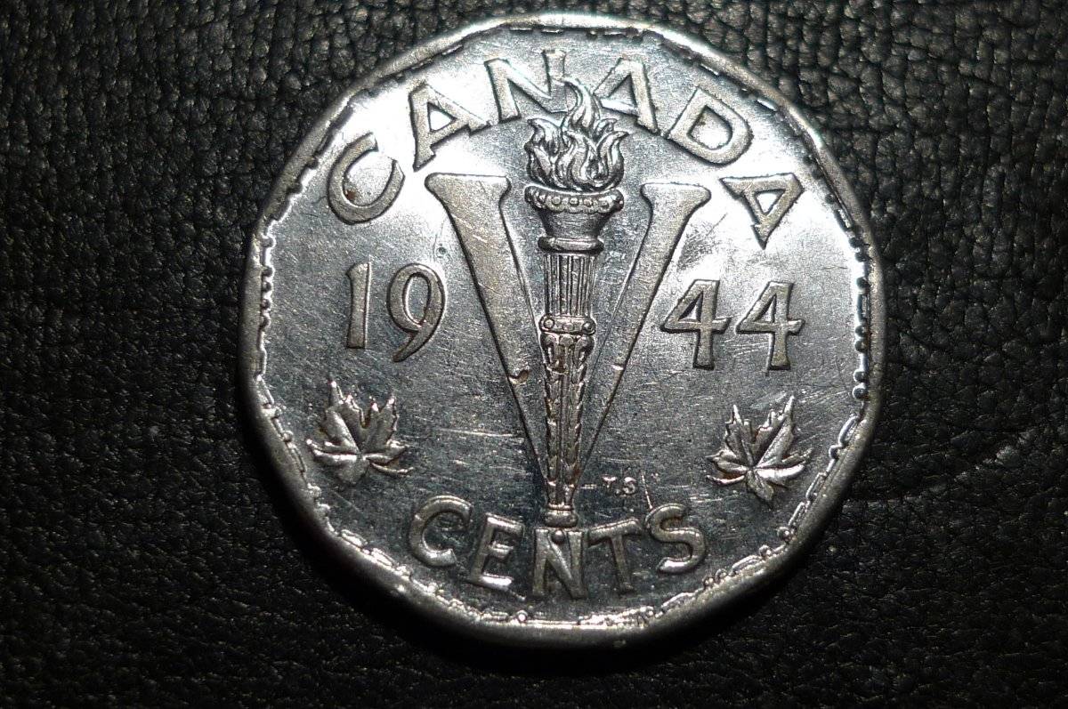 1944-Canada-5-Cents-:-Opinions